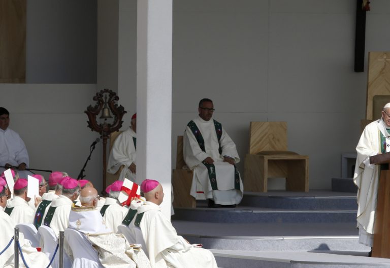 papa Francisco viaje a Chile preside la misa en Santiago Parque OHiggins 16 enero 2018