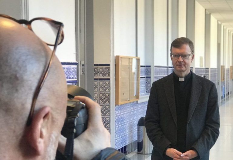 Hans Zollner, en la Universidad Pontificia de Comillas