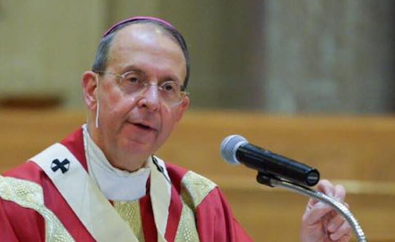 arzobispo William E. Lori