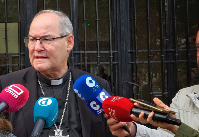 El arzobispo de Toledo, sobre el aeropuerto de Ciudad Real como centro de acogida de migrantes:
