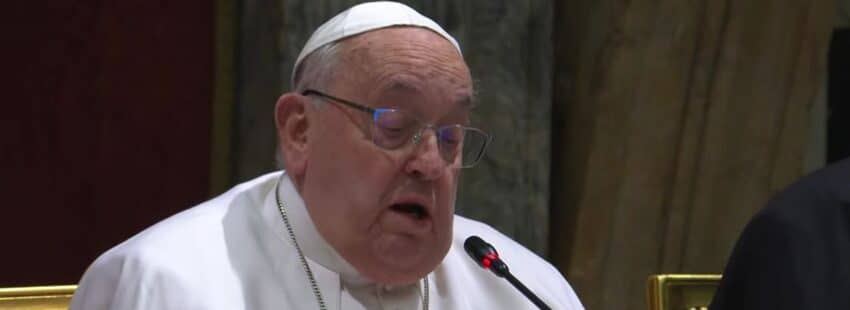 El papa Francisco durante su discurso en la cumbre internacional sobre la infancia (fuente: Vatican