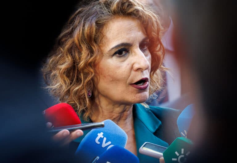 vicepresidenta de Gobierno, ministra de Hacienda