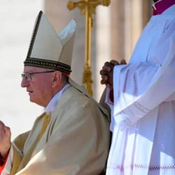 El cardenal Parolin llama a sobreponerse tras el “fracaso de la cumbre de Estambul”