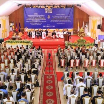 Budistas y cristianos, unidos en Camboya “como testimonio del deseo compartido de fraternidad en