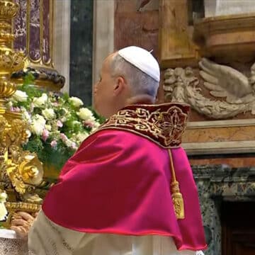 León XIV pide a la Salus Populi Romani que “conduzca la barca de la Iglesia hacia un puerto de