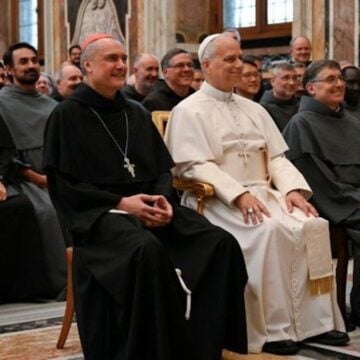 León XIV a franciscanos conventuales y trinitarios: “El superior debe ser el más pequeño, el